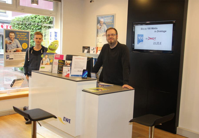 Servicepunkt der Firma Emil Tepe GmbH am Marktplatz präsentiert sich in neuem Gewand