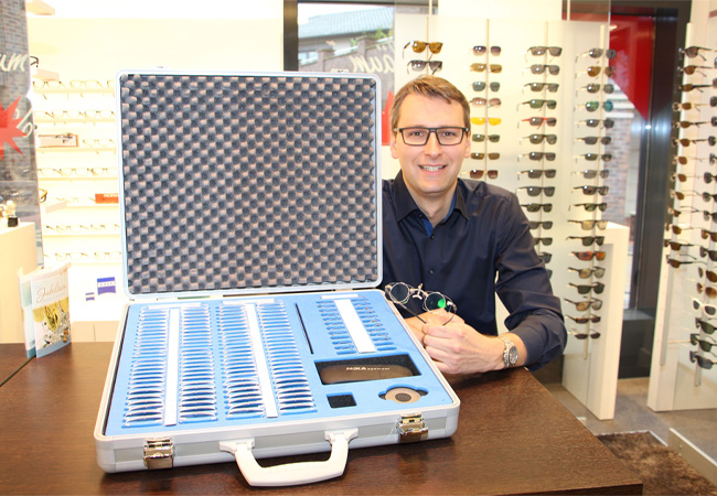 Bei Optik Schumacher: Gleitsichtbrille vor dem Kauf Probetragen