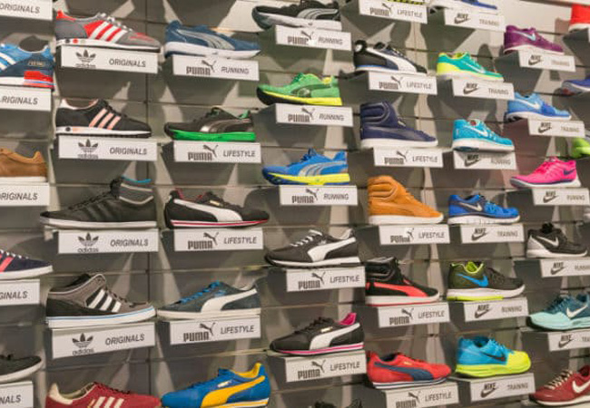 Schuh- und Sporthaus Niemann sucht zum nächstmöglichen Zeitpunkt Verkäufer auf 450-Euro-Basis