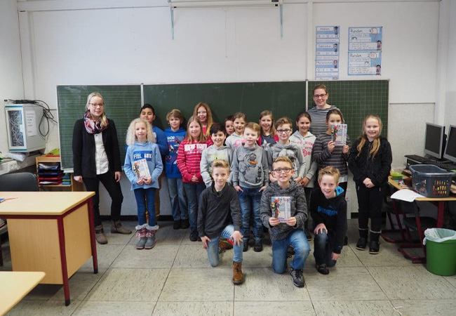 VR Bank Dinklage-Steinfeld unterstützt Verkehrsunterricht an Grundschulen